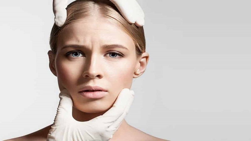 Risks after rhinoplasty | Dr Behnam khorami (Isfahan nose surgeon - Jaw surgeon of Isfahan)