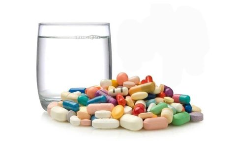 استفاده از داروهای پیشگیرانه برای کاهش عوارض بعد از جراحی بینی